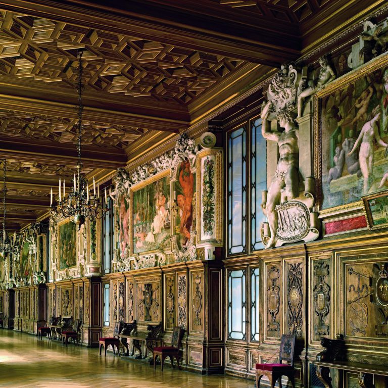 fontainebleau.rec.faire-savoir.com-c-rmn-galerie-franaois-1er-cheteau-de-fontainebleau-768x768